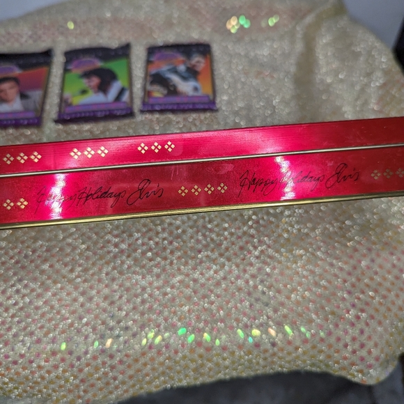 Elvis trading cards and tin - Picture 10 of 12